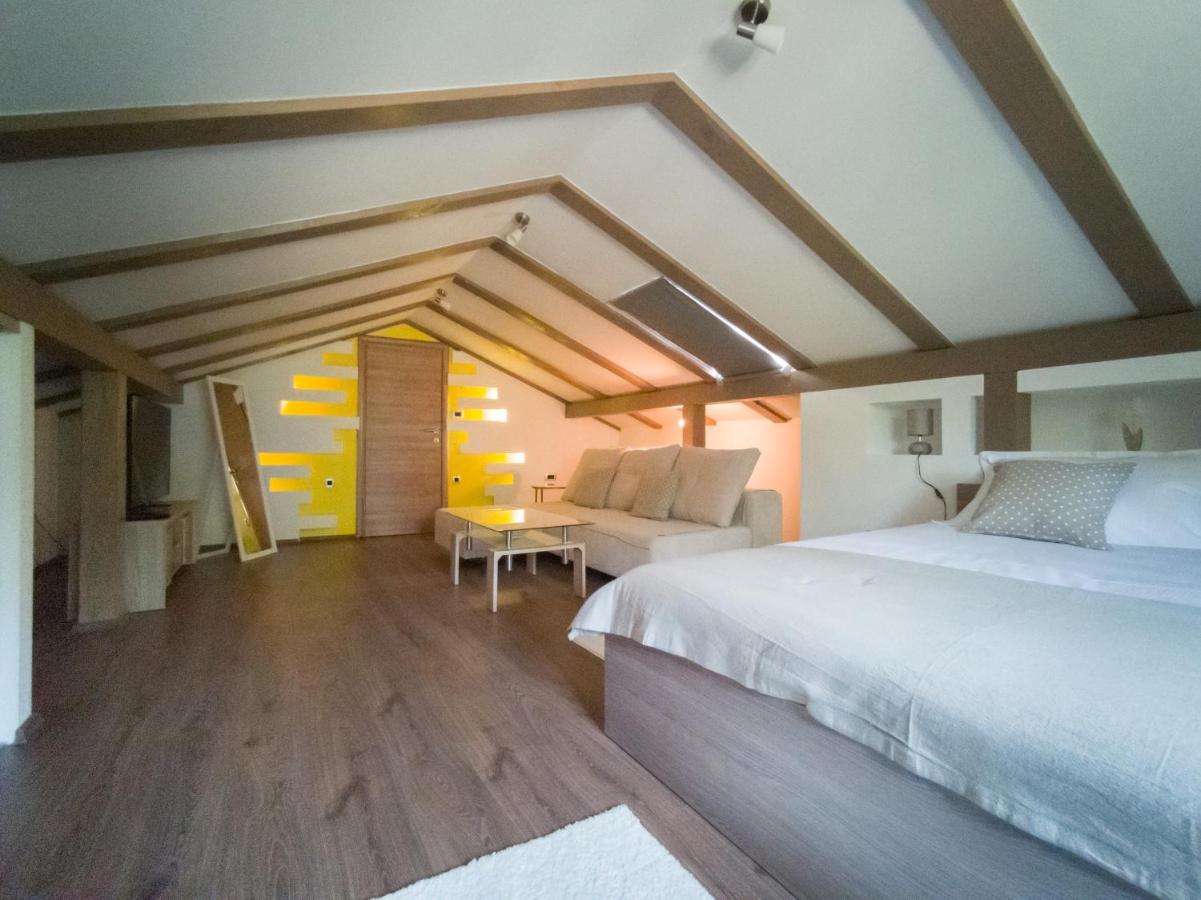 Holiday House Tos-Vila With Heated Pool Vrbnik Exterior foto