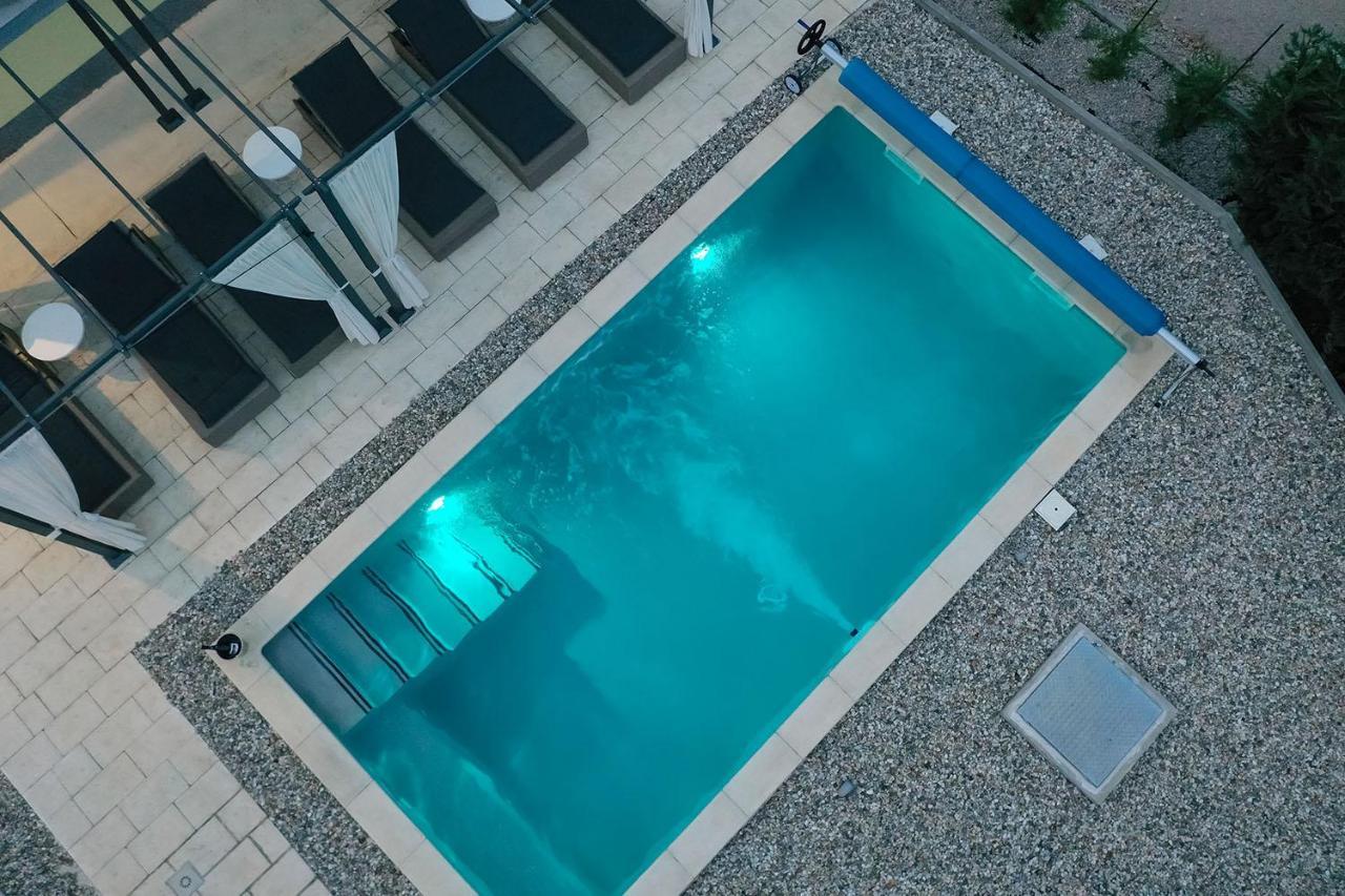 Holiday House Tos-Vila With Heated Pool Vrbnik Exterior foto